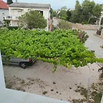 Apartment Marina Vir