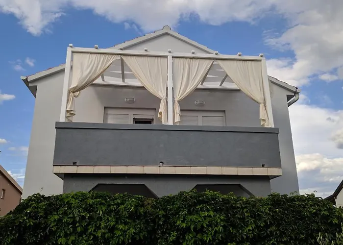 Marina Apartment