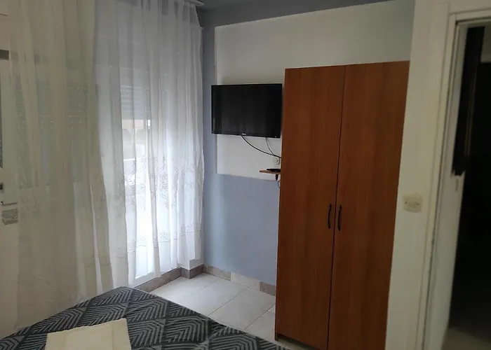 Marina Apartment *