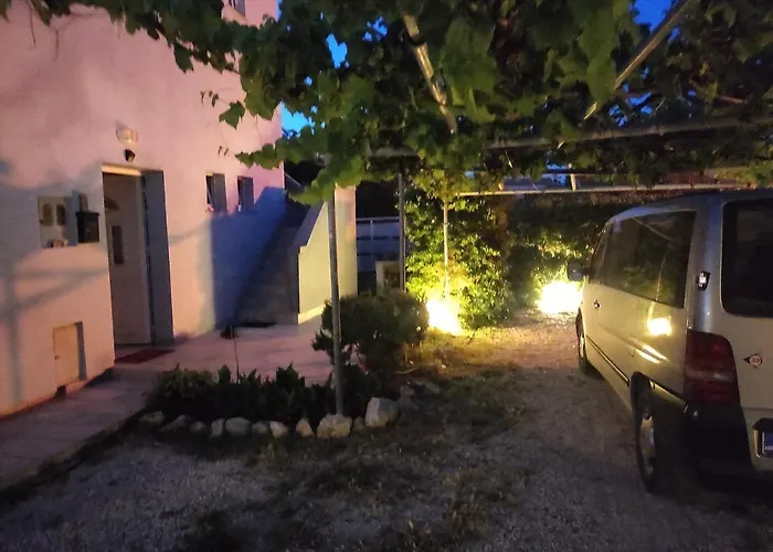 Apartment Marina Vir