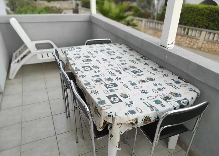 Marina Apartment *